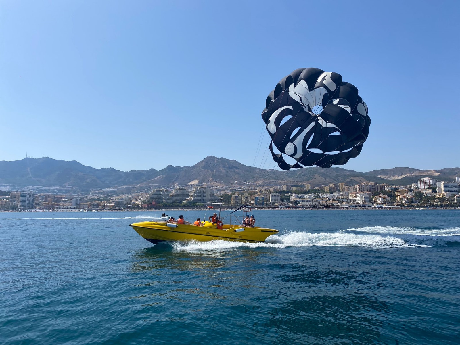 Parasailing en Puerto Banús Marbella