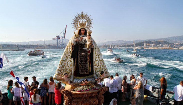 procesión virgen del carmen en Malaga