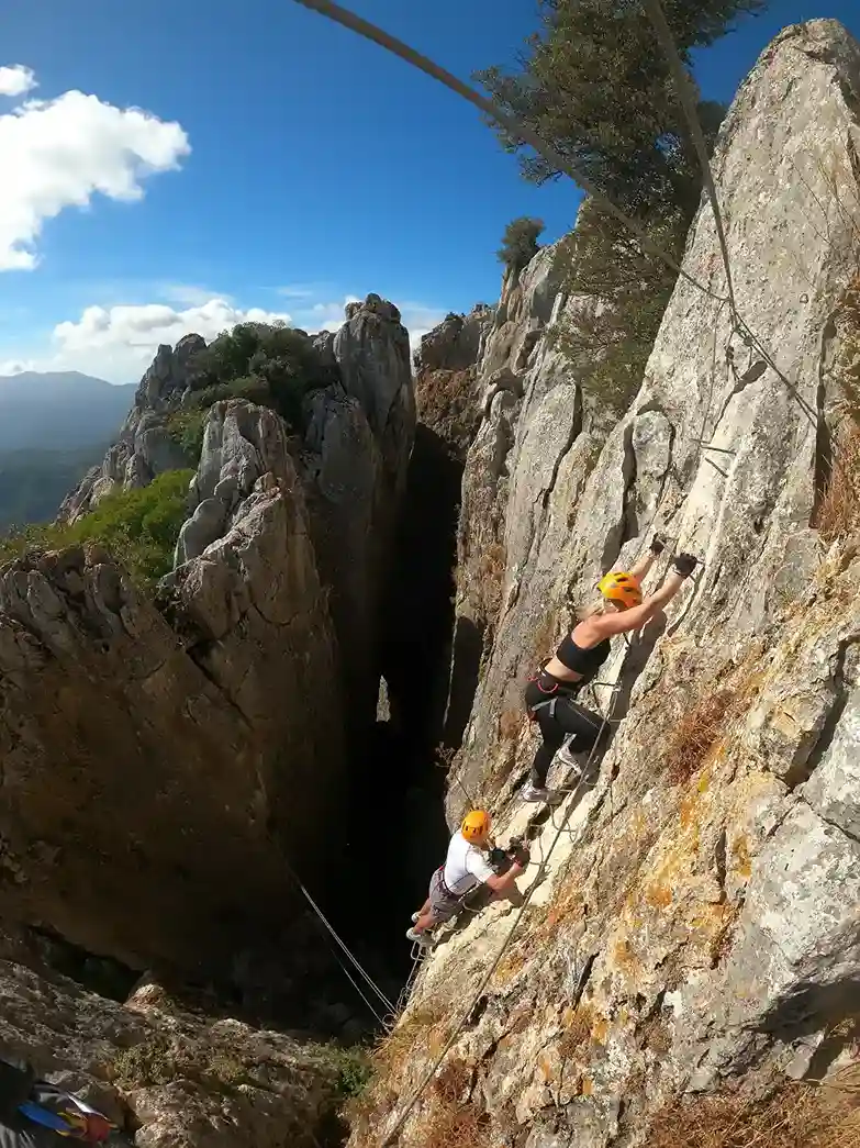 Via ferrata Benalauría