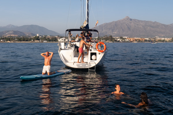 Avistamiento delfines desde Puerto Banús