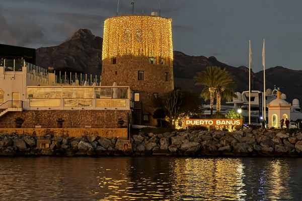 puesta de sol en velero por la costa de Marbella 